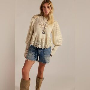 NWT We The Free By Free People Moxie Barrel Shorts Timeless Blue Size 27